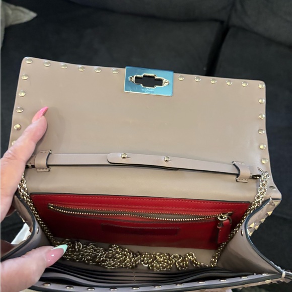 Valentino Garavani Poudre (Beige) Rockstud Quilted shoulder Bag, clutch, WOC - Picture 14 of 14